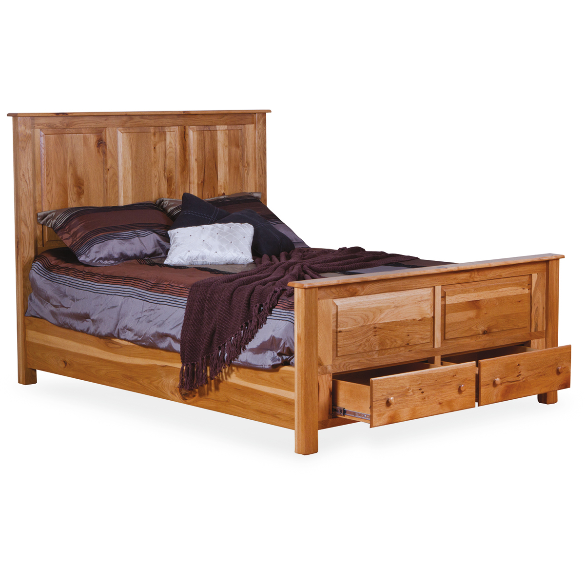 Read more about the article Shaker Bed with Storage Footboard